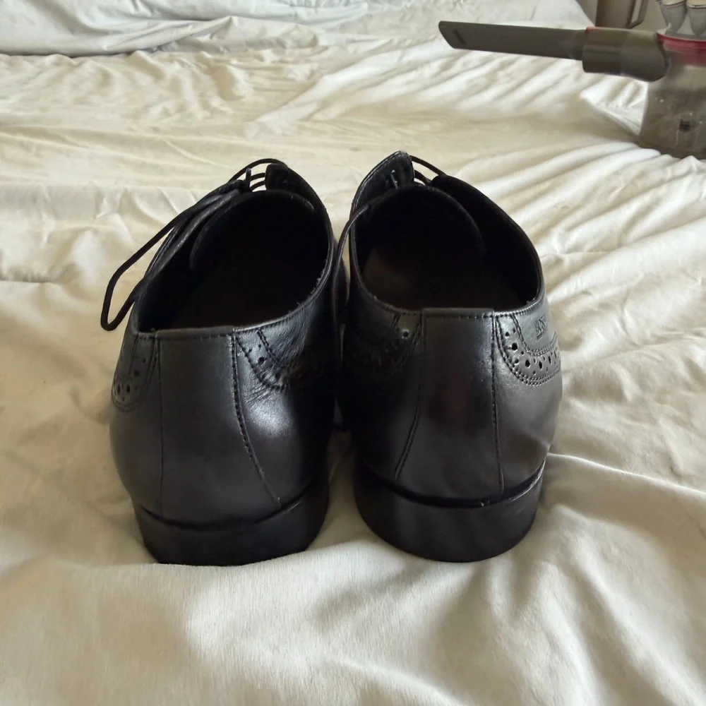 Hugo Boss polished black